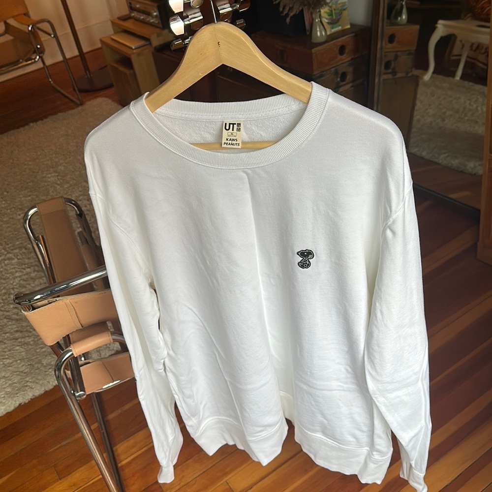 KAWS x Peanuts - Uniqlo - White Crewnecks Sweater XL NWT Snoopy